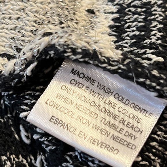 STYLE & CO Sweater Size XS Long Sleeves Sparkly Knit Gray Black White - Picture 11 of 14